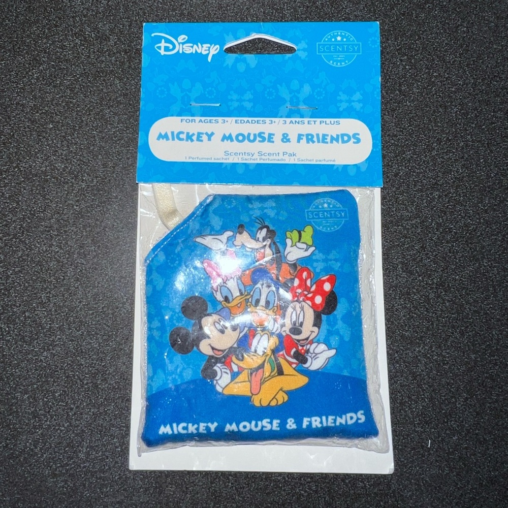 New in package Disney scentsy scent pack NEW Mickey Mouse & friends package